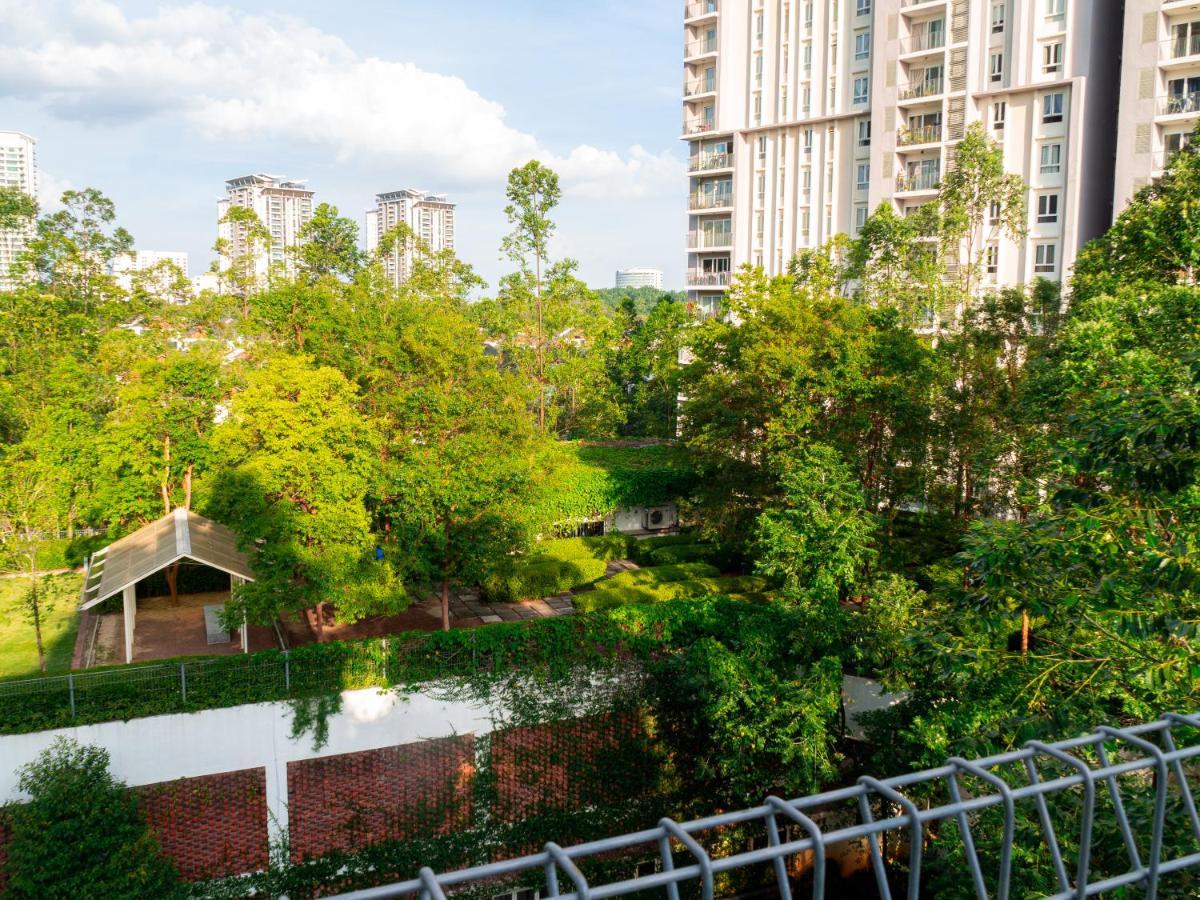 Getaway Residence At Cyberjaya Exterior photo